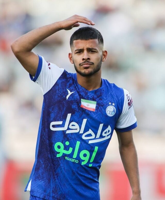 Esteghlal_FC_vs_Tractor_FC,_18_May_2023_-_04